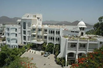 Hotel Hilltop Palace Udajpur
