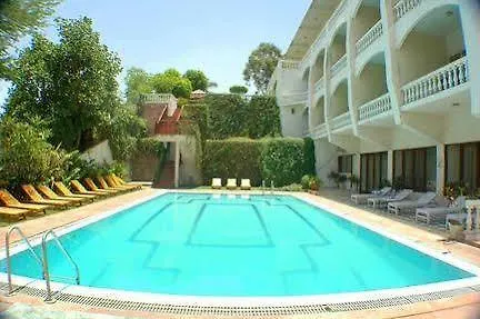 Hotel Hilltop Palace Udajpur 3*,  Indie