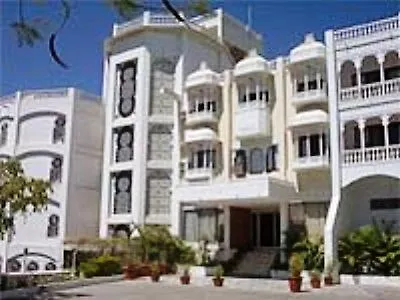Hotel Hilltop Palace Udajpur