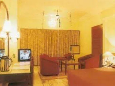 Hotel Hilltop Palace Udaipur 3*,  India